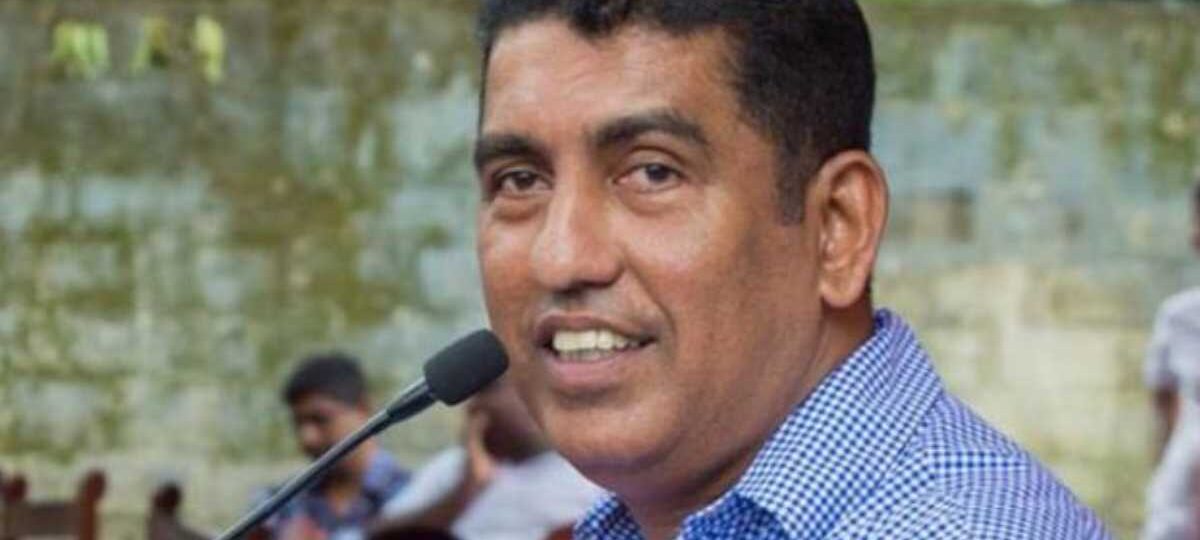 බදු මුදල් නොගෙවා අරක්කු කම්හලේ නම වෙනස් කළ ජොන්ස්ටන්