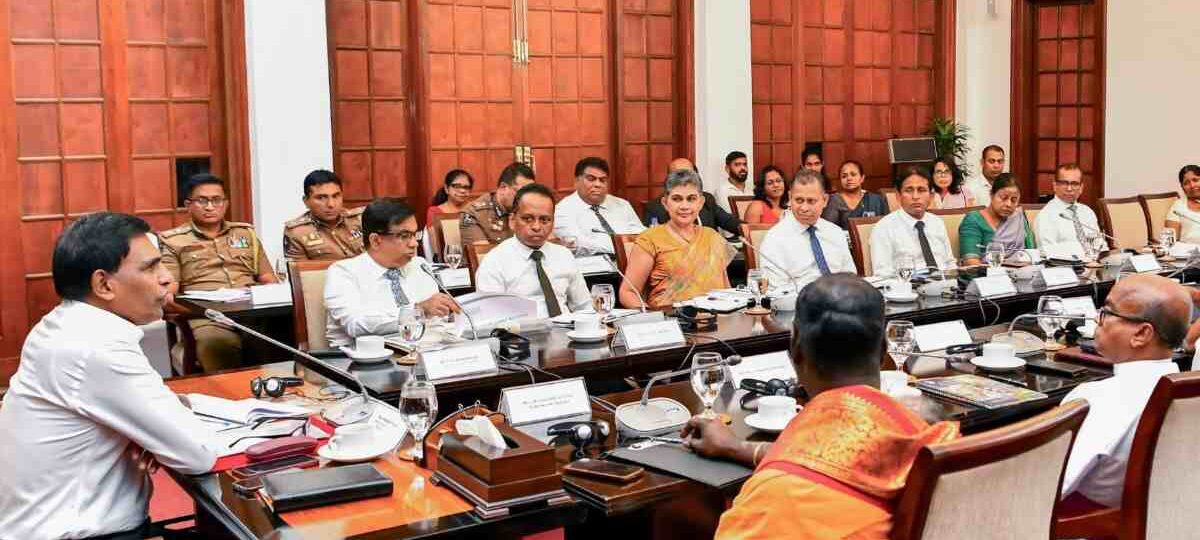 රටම එකට ජාතික මෙහෙයුම් සභාව රැස්වෙයි
