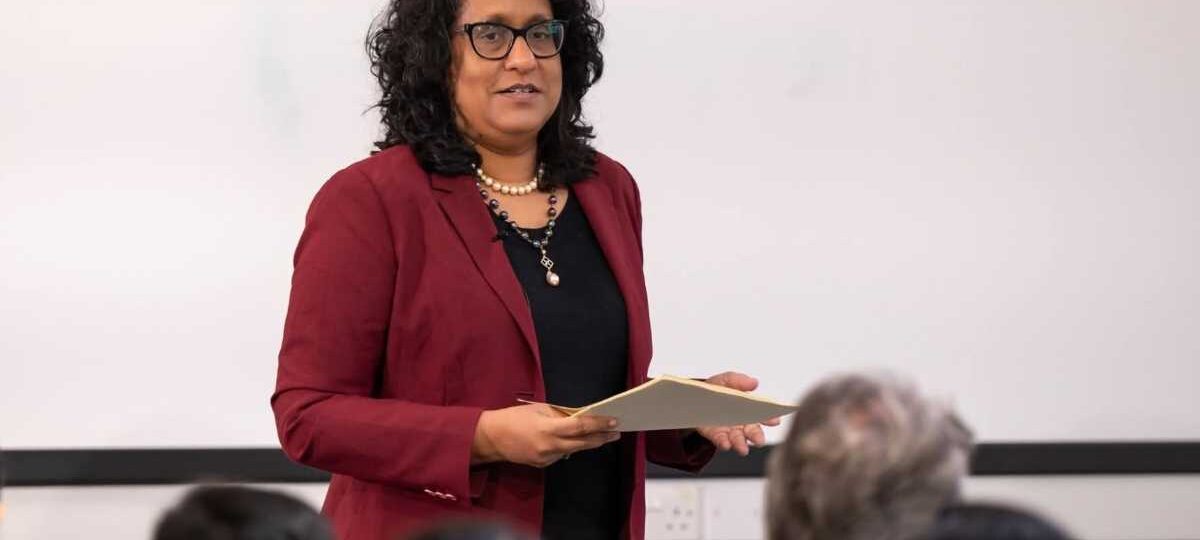 දේශපාලනය සංවර්ධනයෙන් වෙන් වූ දෙයක් නොවේ