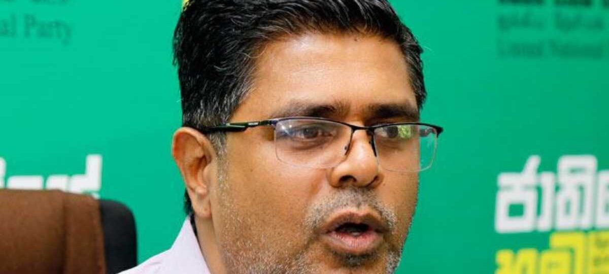 මුජිබර්ගේ පැටිකිරිය හෙළිවෙයි.. මත්ද්‍රව්‍ය ජාවාරම්කරු සමග සබඳතා