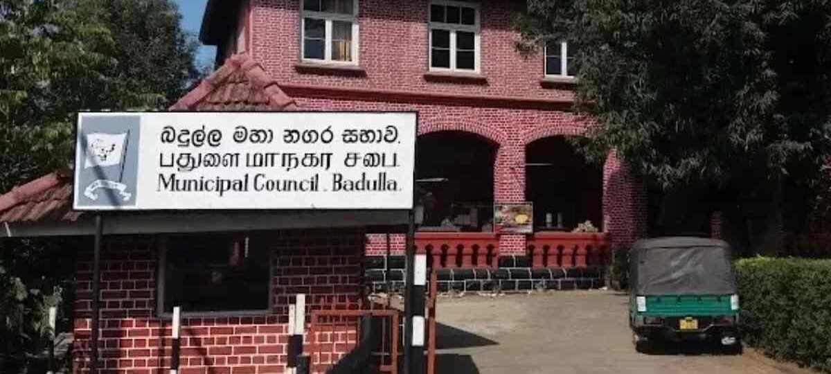 මාලිමා මන්ත්‍රී හදිසියේම ඉල්ලා අස්වෙයි