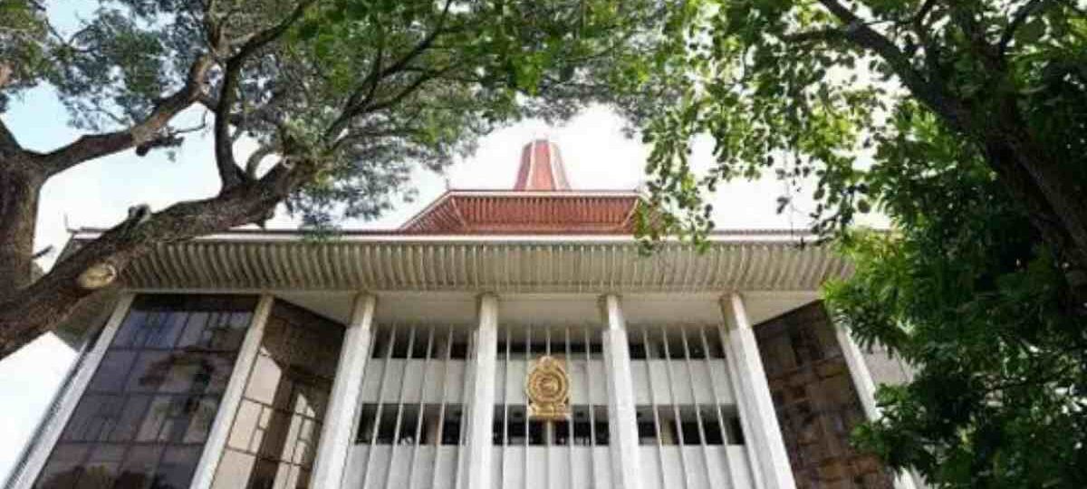 මත්පැන් නිෂ්පාදන සමාගම් කිහිපයකට නඩු පවරයි