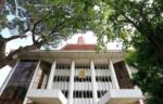 මත්පැන් නිෂ්පාදන සමාගම් කිහිපයකට නඩු පවරයි