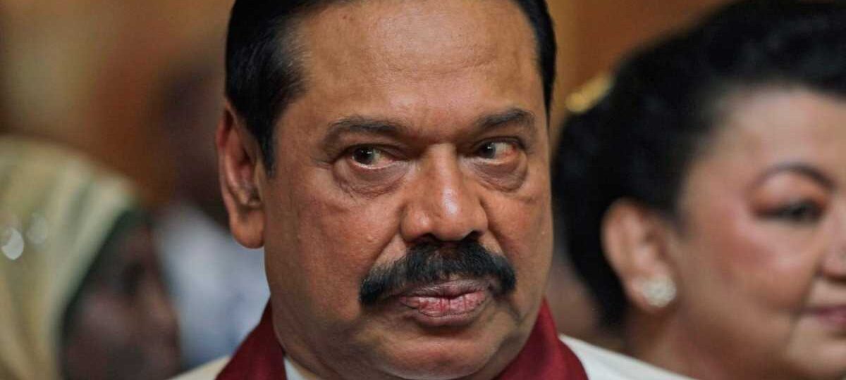 මහින්ද කෝටි 100ක අල්ලස් මුදලක් ගත්තැයි පැමිණිල්ලක්