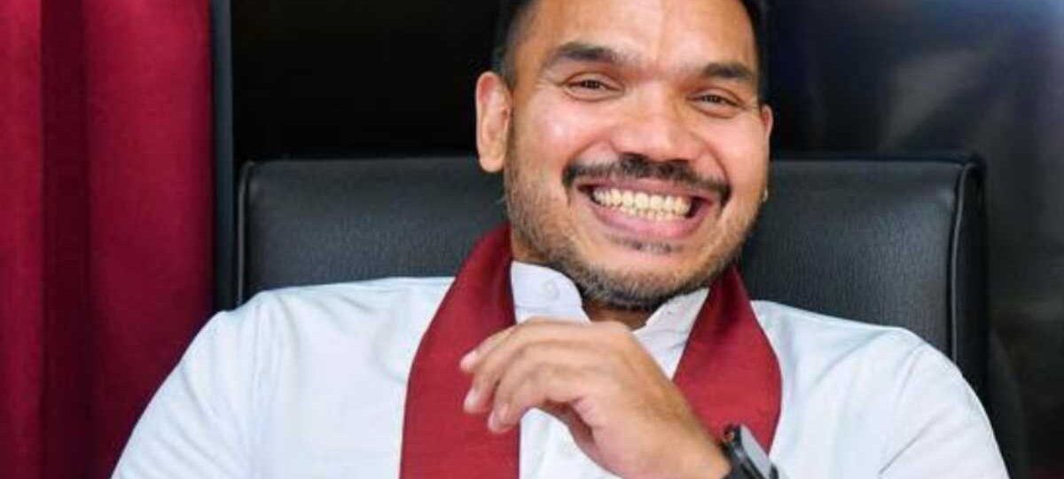 ගමටත් කිරි දුන්න තාත්තගේ පුතා නාමල් අනිවාර්යෙන් 2029 ජනාධිපති