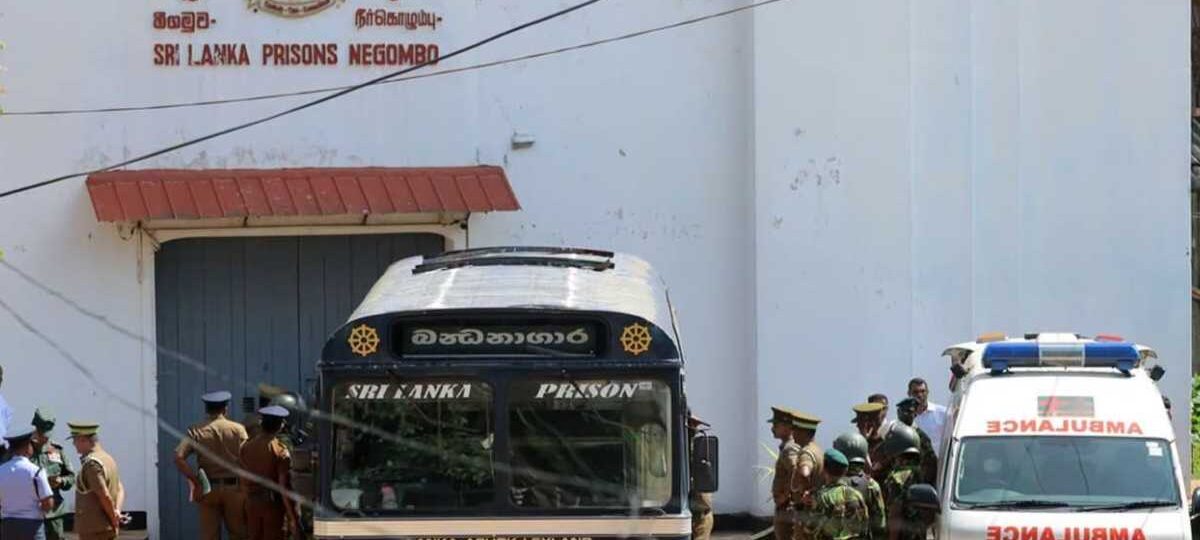 රැඳවියන්ගේ අමානුෂික පහරදීම් හේතුවෙන් තවත් නිලධාරියෙක් ජීවිතක්ෂයට