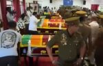 මියගිය නිලධාරීන්ගේ දේහයන් වැලිකඩට